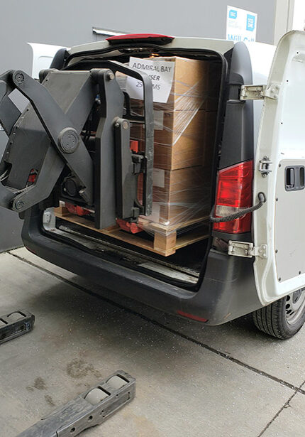 van loading 600